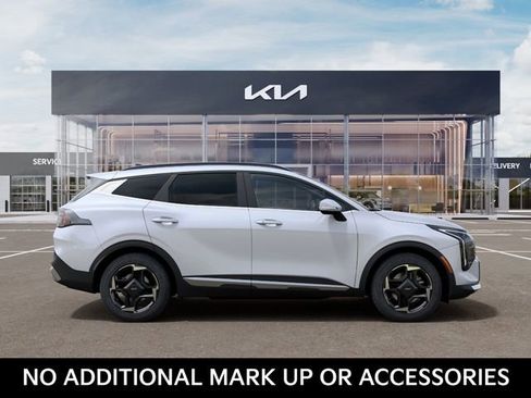 New 2026 Kia Sportage EX FWD image 7