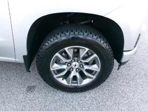 Used 2022 Chevrolet Silverado 1500 RST image 10