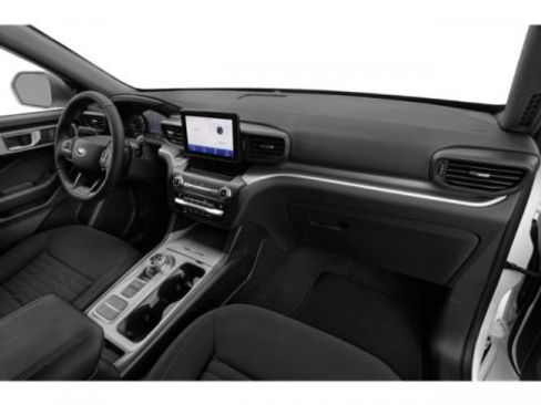 Used 2022 Ford Explorer XLT w/ Equipment Group 202A AWD/4WD image 18