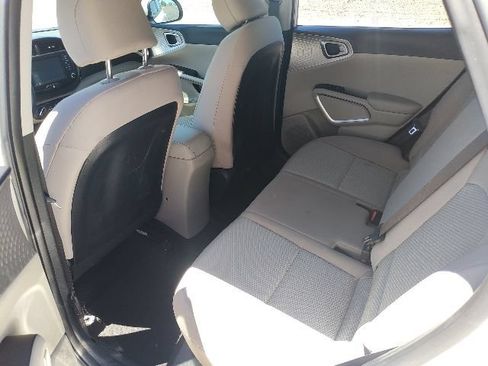 Certified 2021 Kia Soul LX FWD image 8