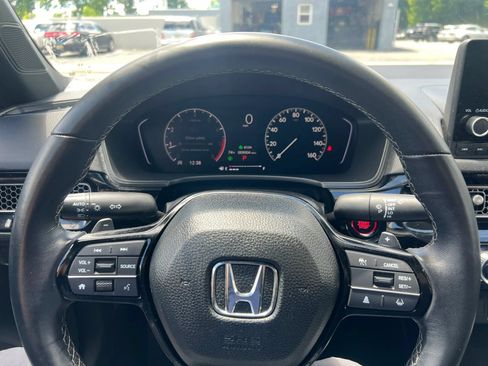 Used 2025 Honda Civic Sport image 18