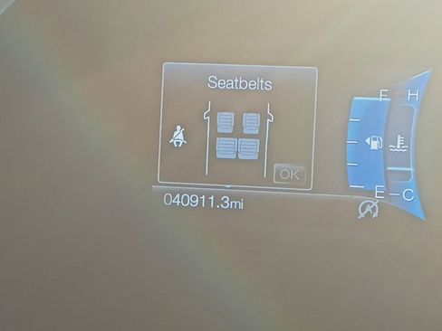 Used 2024 Ford Edge Titanium image 6