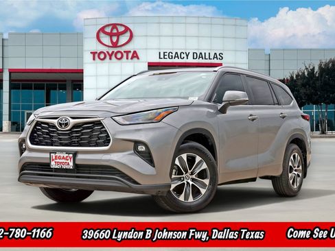 Used 2026 Toyota Highlander XLE AWD/4WD image 1