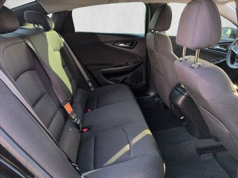 Used 2021 Chevrolet Malibu RS FWD image 24