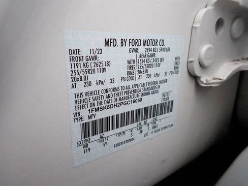Certified 2023 Ford Explorer XLT w/ Equipment Group 202A AWD/4WD image 24