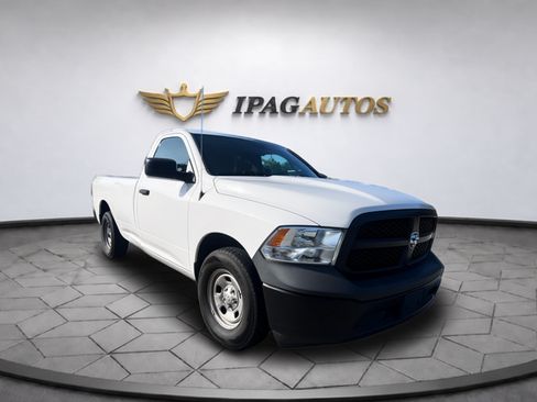 Used 2019 RAM 1500 Classic Tradesman RWD image 2