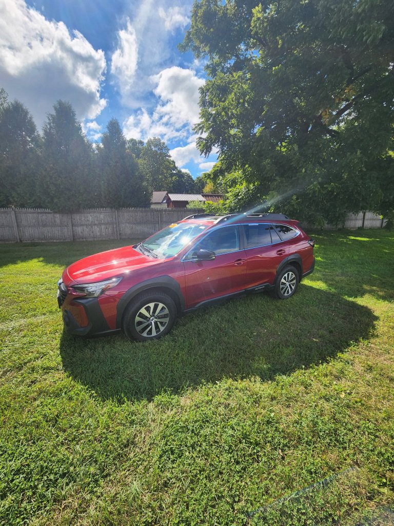 Used 2024 Subaru Outback Premium AWD/4WD image 5