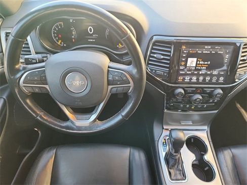 Used 2021 Jeep Grand Cherokee Limited image 11