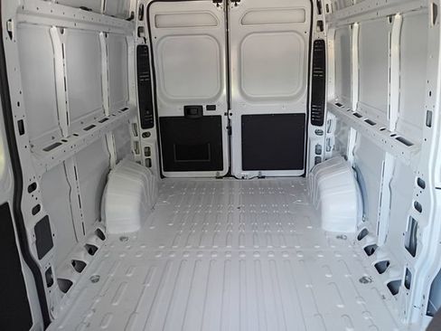 New 2026 RAM ProMaster 2500 w/ Convenience Group FWD image 16