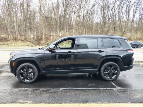 Certified 2024 Jeep Grand Cherokee L Altitude AWD/4WD image 4