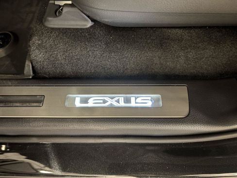 Used 2026 Lexus GX 550 w/ Accessory Package (2T) AWD/4WD image 12