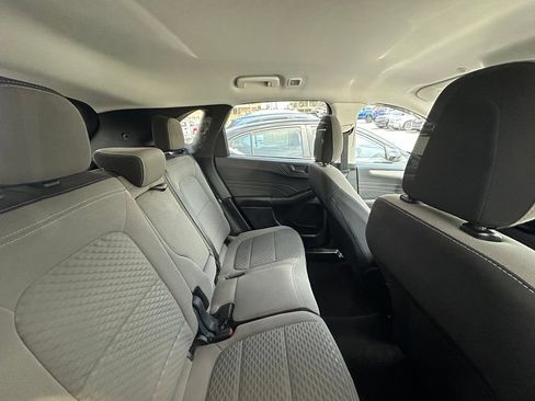 Used 2022 Ford Escape SE w/ Convenience Package FWD image 5