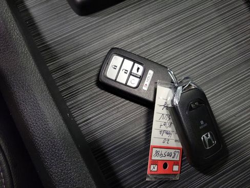 Used 2020 Honda Pilot Elite image 17