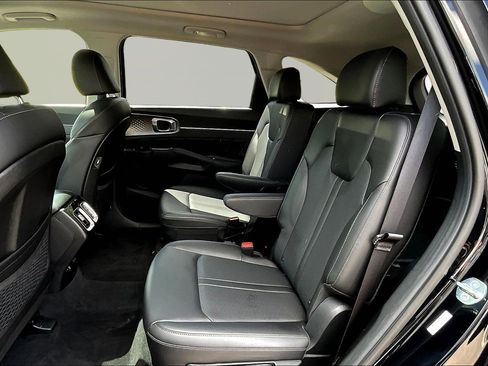 Certified 2023 Kia Sorento SX AWD/4WD image 23