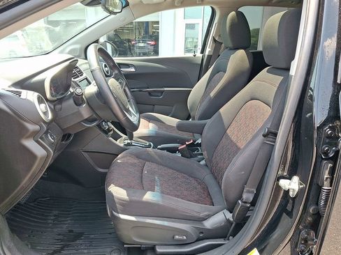 Used 2020 Chevrolet Sonic LT w/ Convenience Package FWD image 16