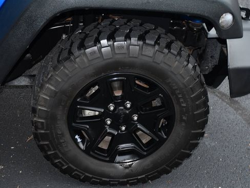 Used 2016 Jeep Wrangler Unlimited Sport AWD/4WD image 38