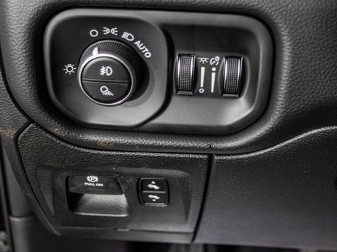 New 2026 RAM 1500 Laramie AWD/4WD image 37