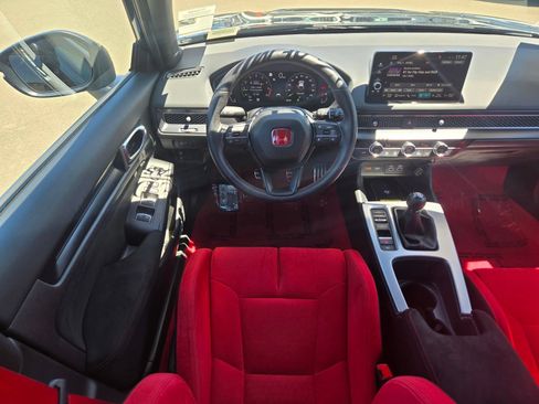 Used 2024 Honda Civic Type R image 16