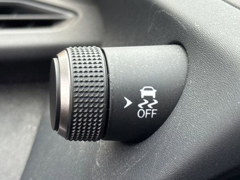 Used 2023 Lexus UX 250h 250h Premium image 16