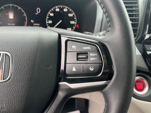 Used 2025 Honda Odyssey EX-L image 16