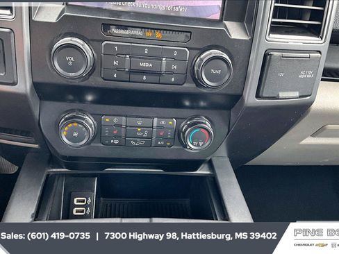 Used 2020 Ford F150 XLT w/ Equipment Group 302A Luxury AWD/4WD image 24