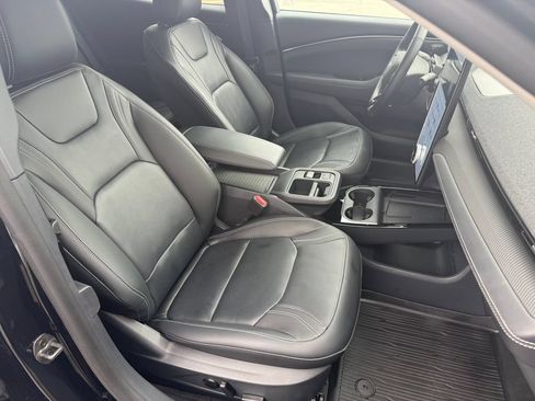 Certified 2025 Ford Mustang Mach-E Premium AWD/4WD image 18