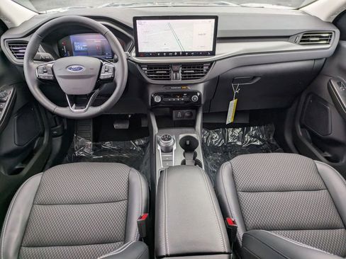 New 2024 Ford Escape SE image 38