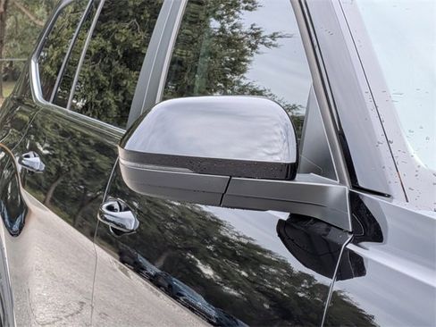 New 2026 Volkswagen Atlas SE image 10