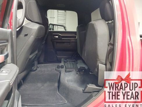 Used 2024 RAM 2500 Big Horn w/ Sport Appearance Package image 10