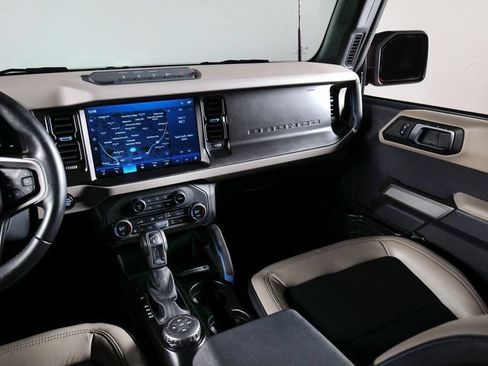 Used 2023 Ford Bronco Wildtrak AWD/4WD image 22