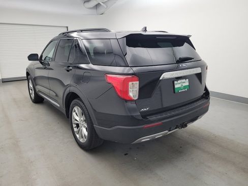 Used 2020 Ford Explorer XLT w/ Equipment Group 202A AWD/4WD image 5