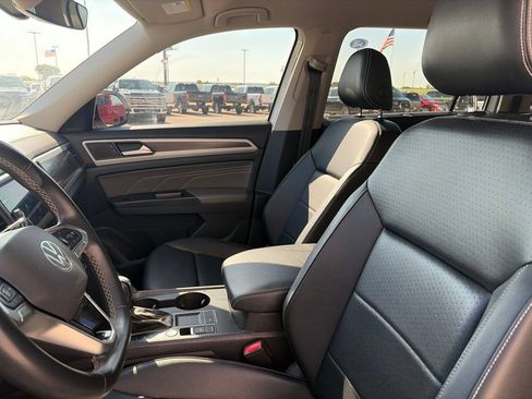 Used 2021 Volkswagen Atlas SE FWD image 13
