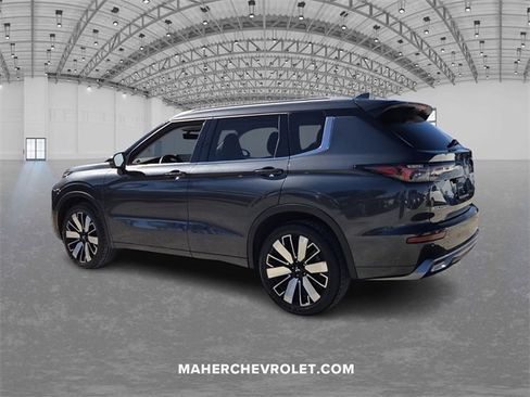 Used 2025 Mitsubishi Outlander SEL image 5