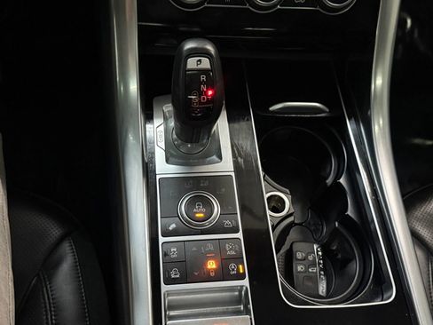 Used 2016 Land Rover Range Rover Sport HSE image 34