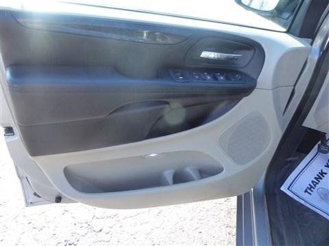 Used 2013 Dodge Grand Caravan SXT FWD image 9