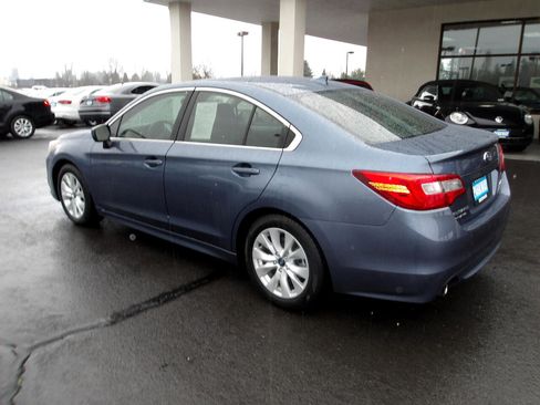 Used 2016 Subaru Legacy 2.5i Premium image 3