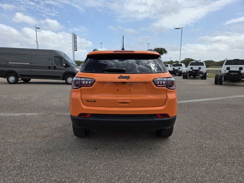 New 2026 Jeep Compass Latitude image 6