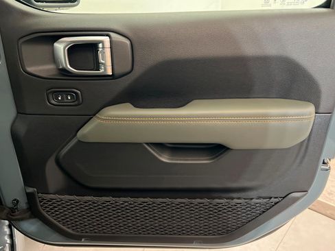 New 2026 Jeep Gladiator Mojave AWD/4WD image 22