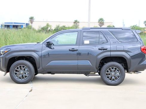 New 2026 Toyota 4Runner SR5 RWD image 5