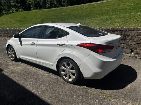 Used 2011 Hyundai Elantra Limited FWD image 4