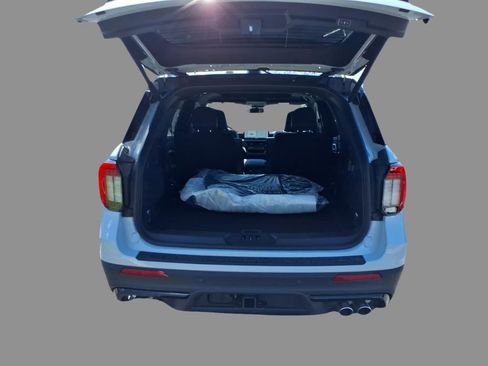 New 2026 Ford Explorer ST w/ Sun And Sound Package AWD/4WD image 8