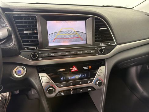 Used 2018 Hyundai Elantra Value Edition FWD image 18