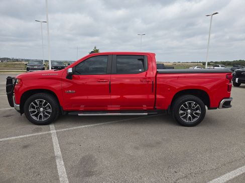 Certified 2022 Chevrolet Silverado 1500 LT w/ Texas Edition Plus image 6