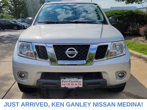 Used 2019 Nissan Frontier SV w/ Value Truck Package AWD/4WD image 9
