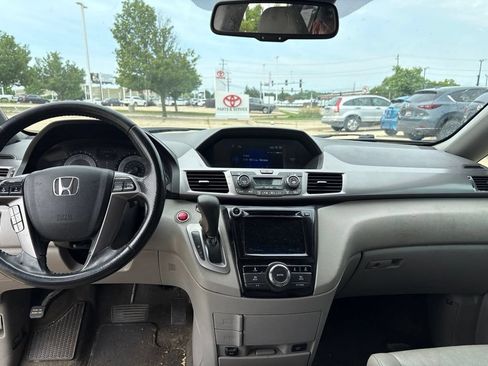 Used 2015 Honda Odyssey EX-L image 22