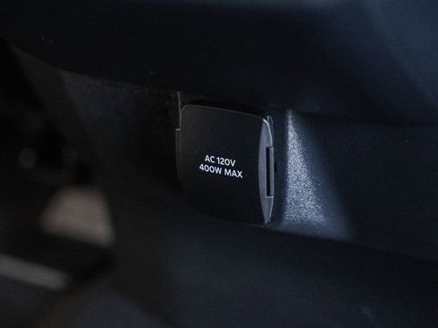 Used 2025 Ford Expedition Tremor AWD/4WD image 39