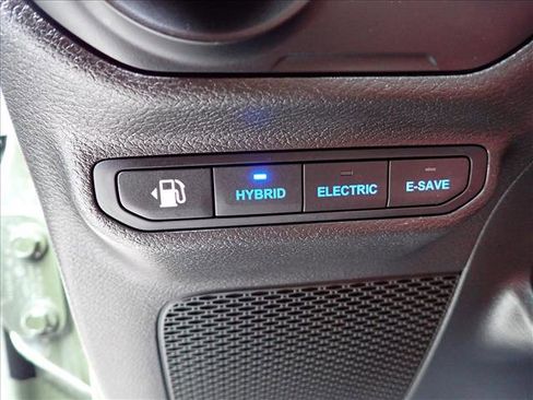 Used 2023 Jeep Wrangler Unlimited Rubicon 4xe AWD/4WD image 15