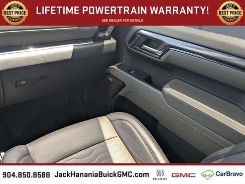 Used 2023 Chevrolet Silverado 1500 ZR2 w/ Technology Package AWD/4WD image 17