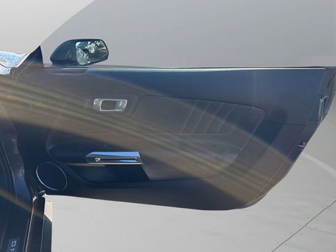 Used 2020 Ford Mustang GT Premium image 13