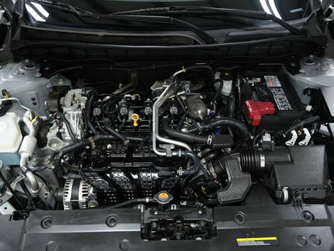 Used 2024 Nissan Altima 2.5 SV image 40